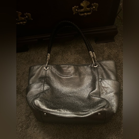 Michael Kors Metallic Silver/Black Leather Skorpios Tote - Picture 5 of 14